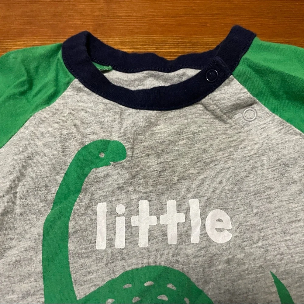Baby GAP Baseball Tee Style & Dinosaur Long Sleeve Bodysuits Size 6-12 Months
